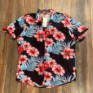 VatPave Brand New Button-Up Shirt